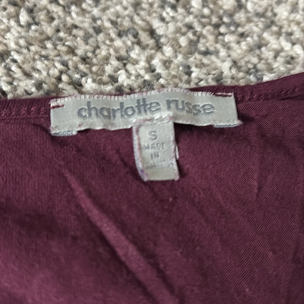 Maroon Deep-V Top - Picture 3 of 4